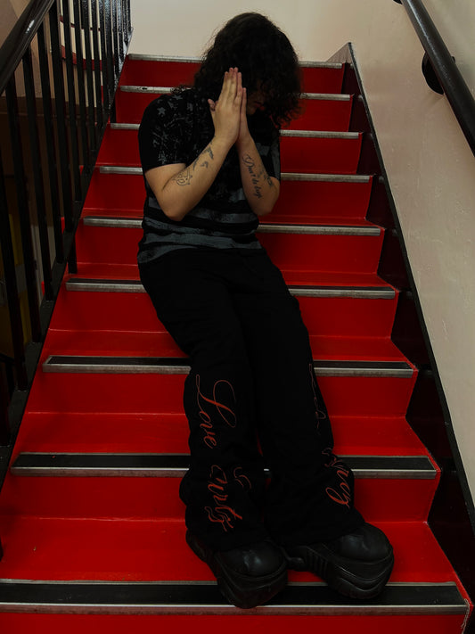 “Love Hurtz” Sweats