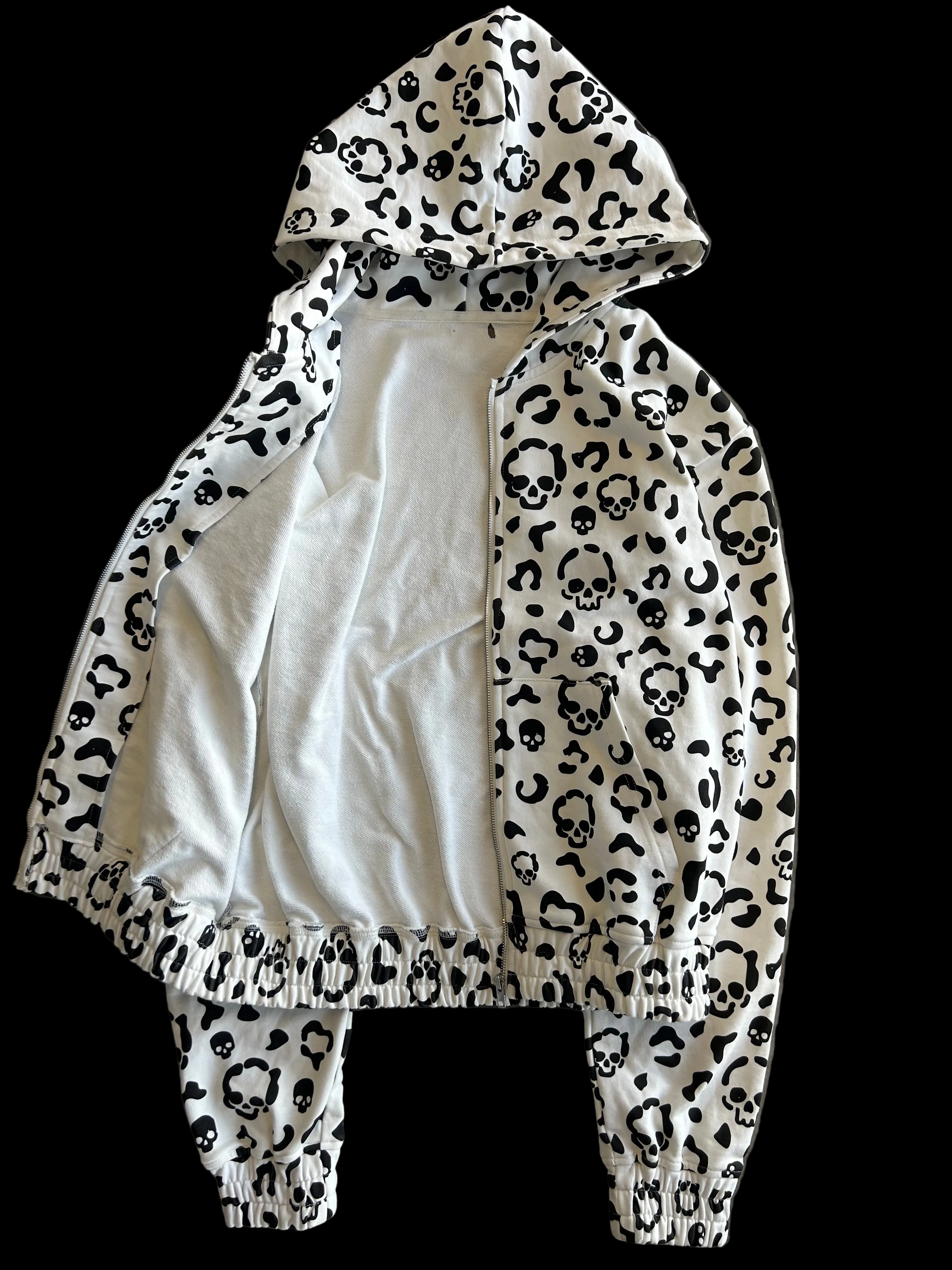 “Snow leopard skull” Hoodie